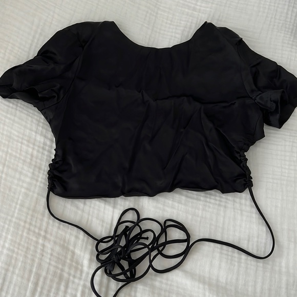 Zara Satin Effect Crop Top (Medium) - Picture 2 of 2